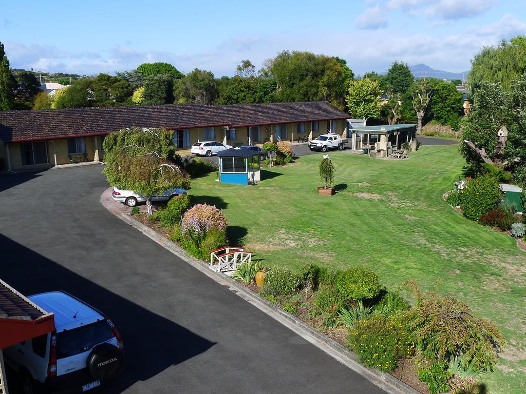 Willaway Motel Apartments Ulverstone Exterior photo