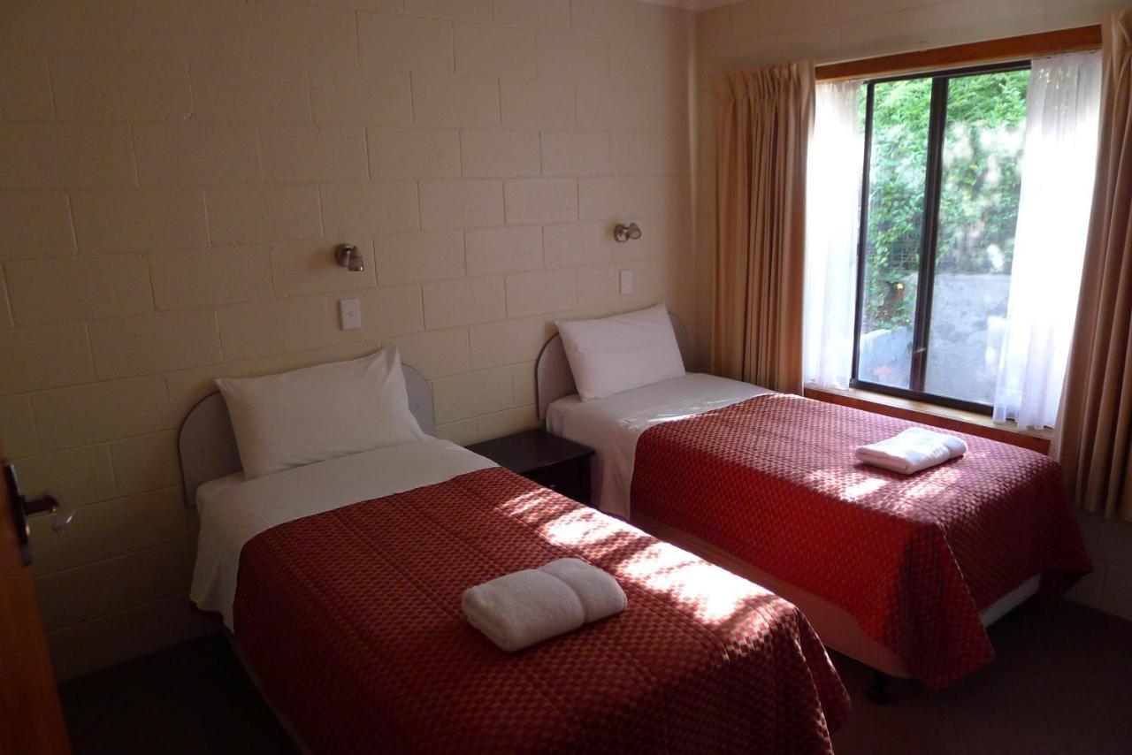 Willaway Motel Apartments Ulverstone Exterior photo